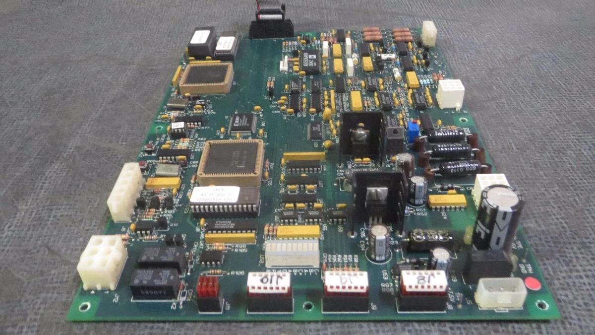 Used YORK LOGIC CONTROL CIRCUIT BOARD MODEL/REVISION: 031-01433-000 REV J
