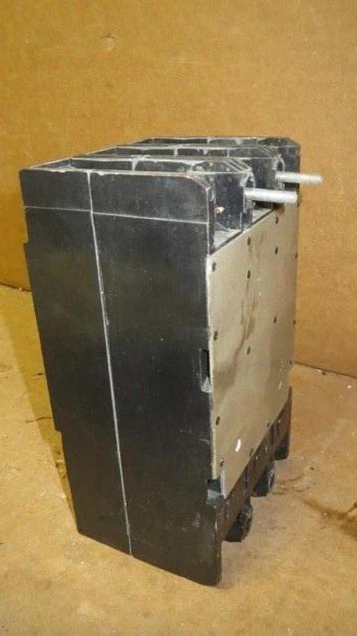 Used SQUARE D MOLDED CASE SWITCH KHP36000MMT 250 AMP 600 VAC 3-POLE 3-PHASE