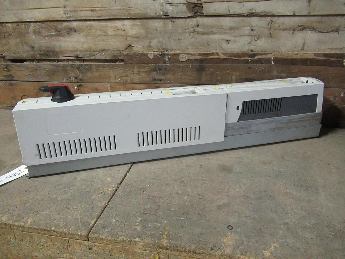 Used ABB VARIABLE SPEED DRIVE ACH550-VDR-015A-4 W/ BYPASS 10HP 3PHASE 480V 15.4A