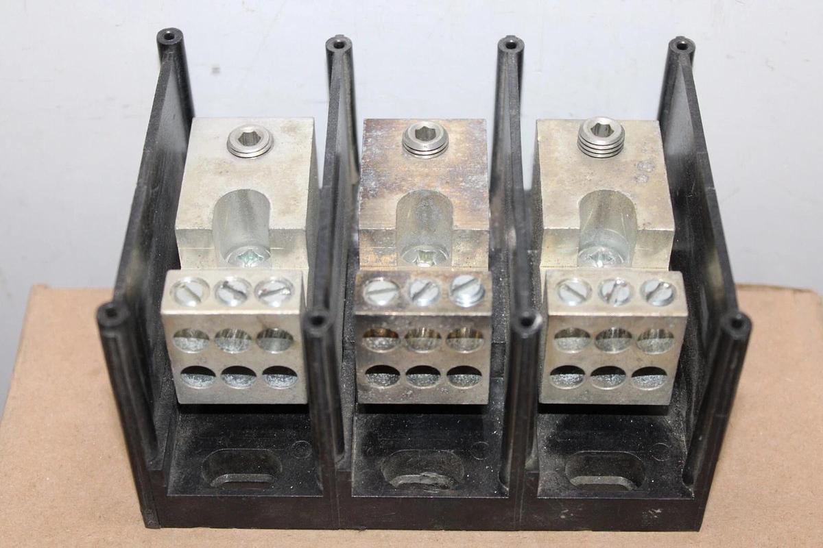 Used BURNDYCAT POWER DISTRIBUTION TERMINAL LUG BDB-16-2/0-3 3-POLE 600 VAC