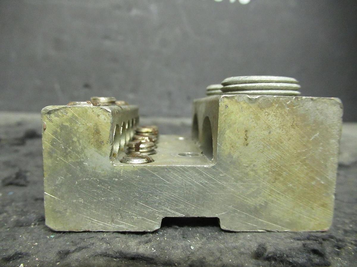 Used (3) MARATHON 97945 MECHANICAL DISTRIBUTION WIRE CONNECTOR LUG TAP 500MCM - #14