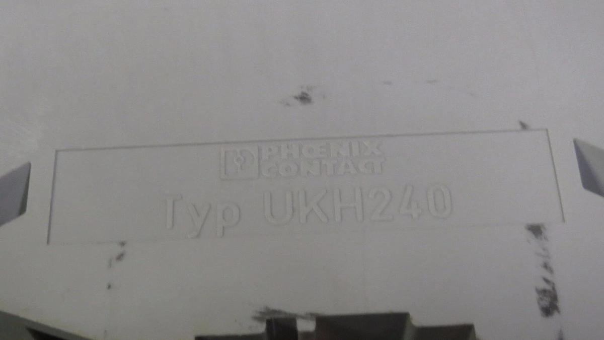 Used PHOENIX CONTACT TERMINAL BLOCK 1000V // 380 AMP 600V MODEL: UKH240