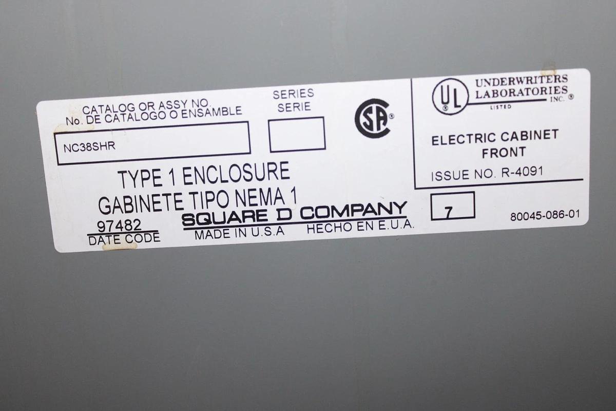 Used SQUARE D TYPE 1 NF MAIN SERVICE PANEL 12106793820100001 125 AMP 30-SLOT 240V
