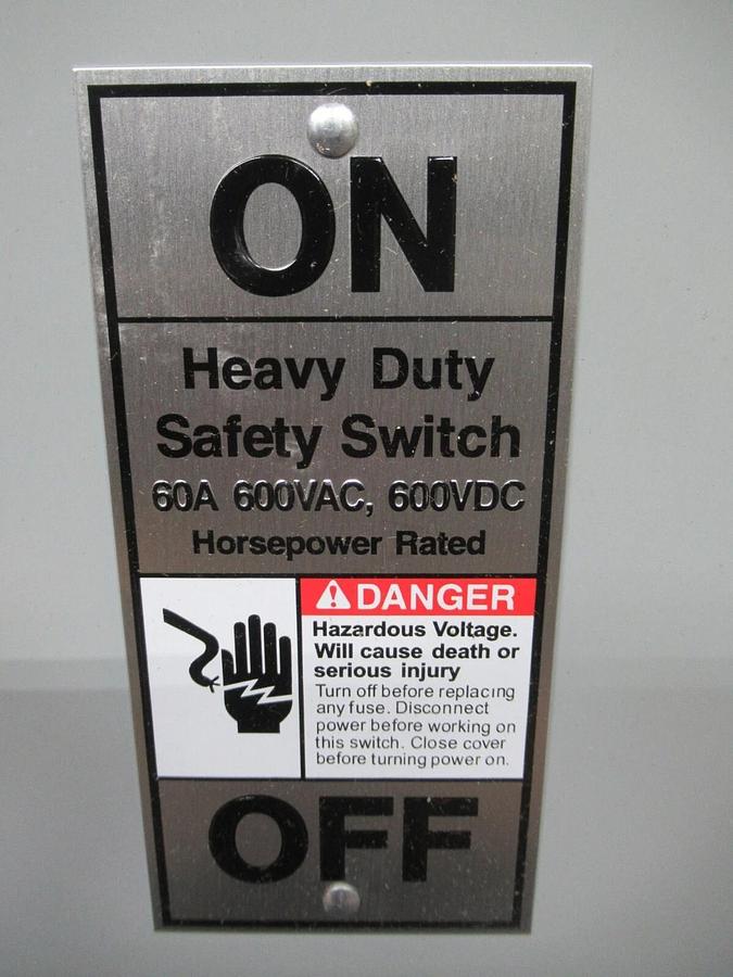 NEW IN BOX SIEMENS HEAVY DUTY FUSIBLE SAFETY SWITCH HNF362 600 VAC 60 AMP
