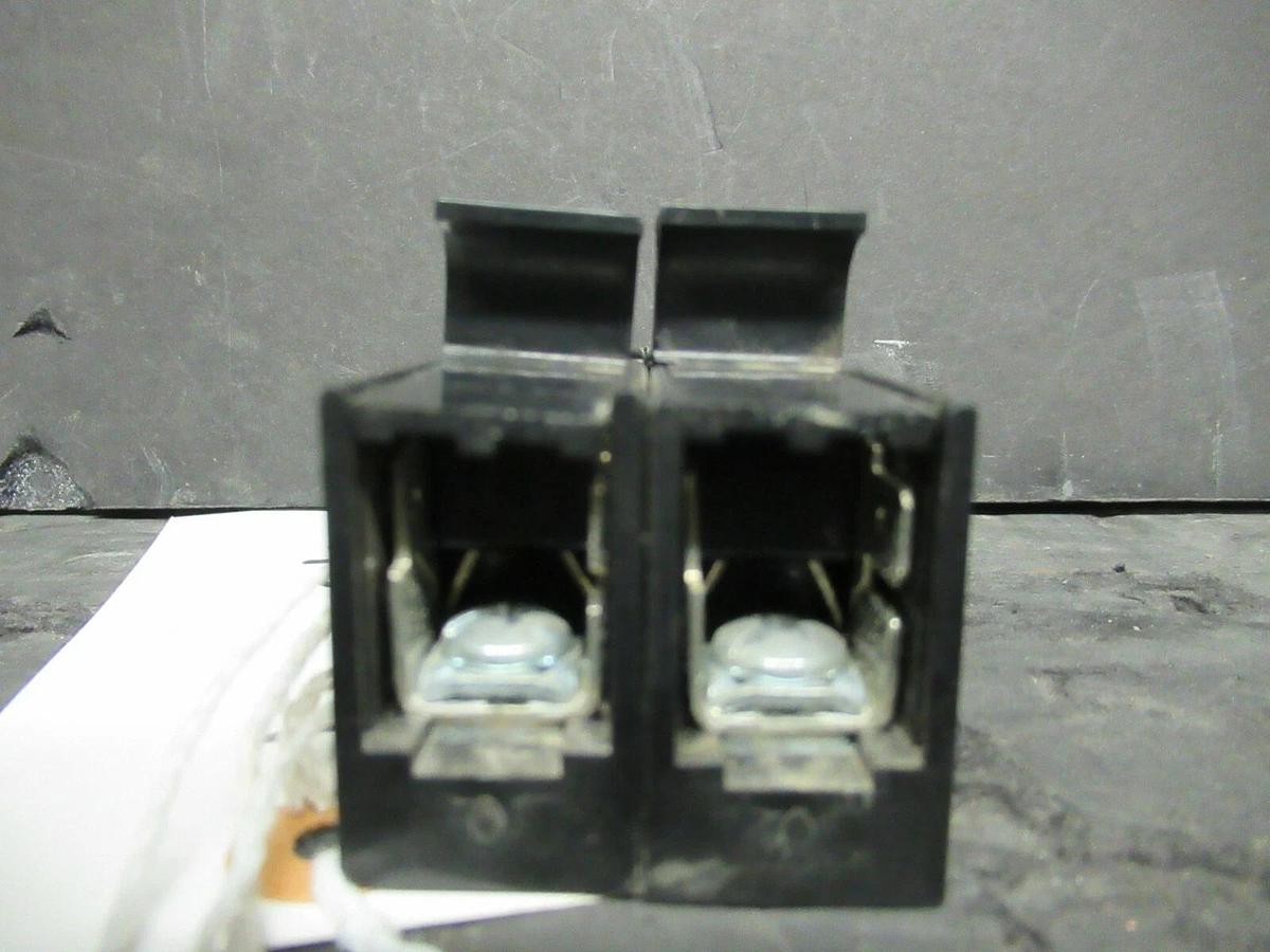 Used LITTELFUSE FUSE HOLDER L60030C-2PQ 600 VOLT 30 AMP CLASS CC FUSES W/ FUSES