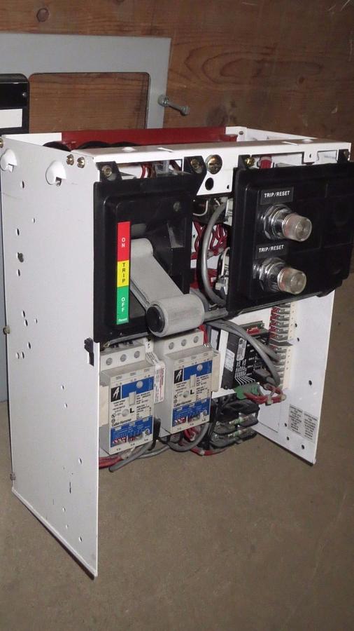 Used CUTLER HAMMER MCC 17" BUCKET W/ 7 AMP BREAKER,SIZE 1 ADV REVERSE STARTS & MODULE