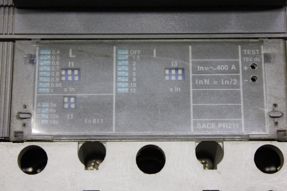 Used ABB CIRCUIT BREAKER S5H 400 AMP 3-POLE 600 VOLT W/ AUXILIARY SWITCH