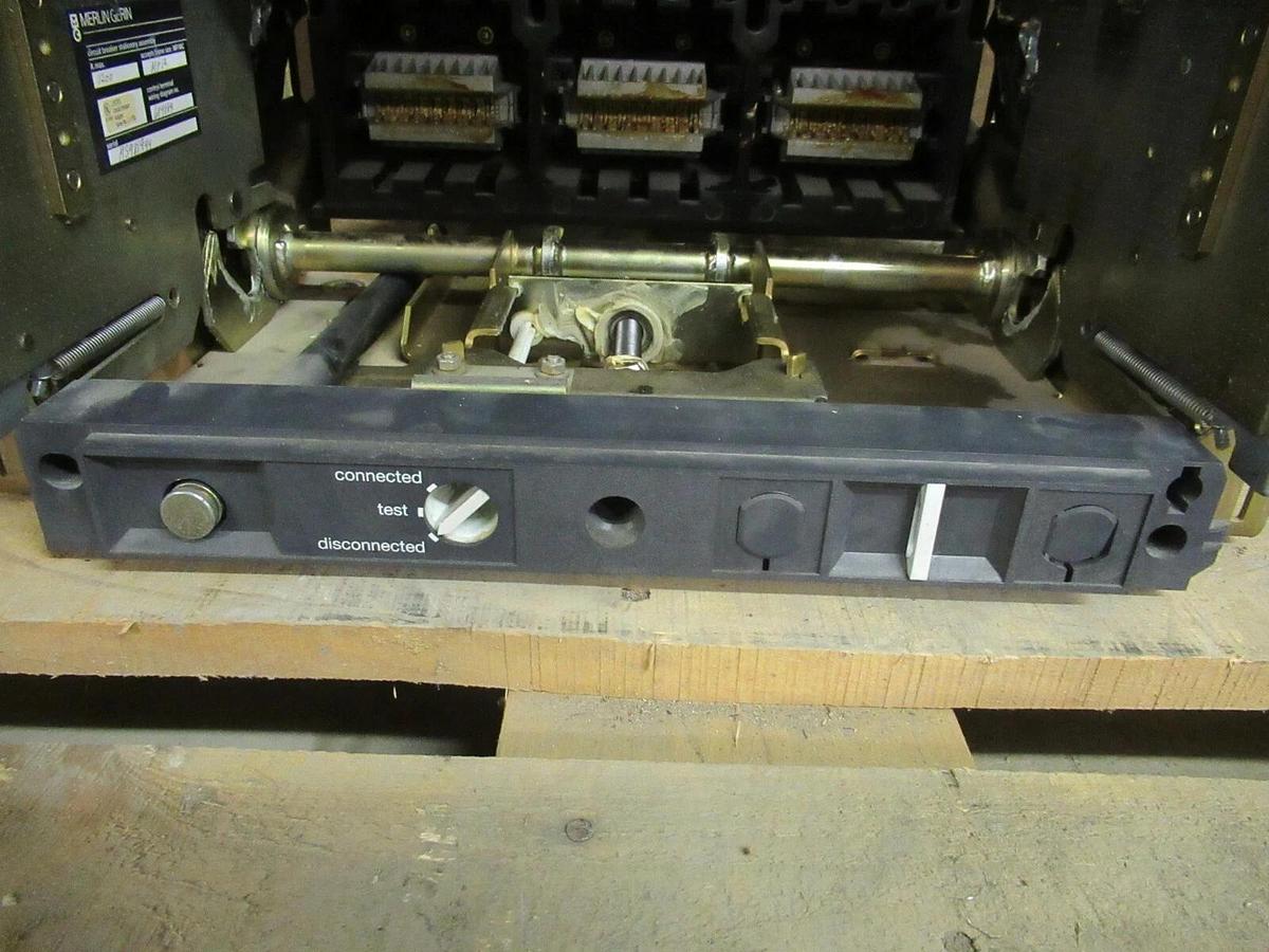 Used 1200 A SQUARE D MERLIN GERIN MASTERPACT BREAKER STATIONARY ASSEMBLY MP12 CRADLE