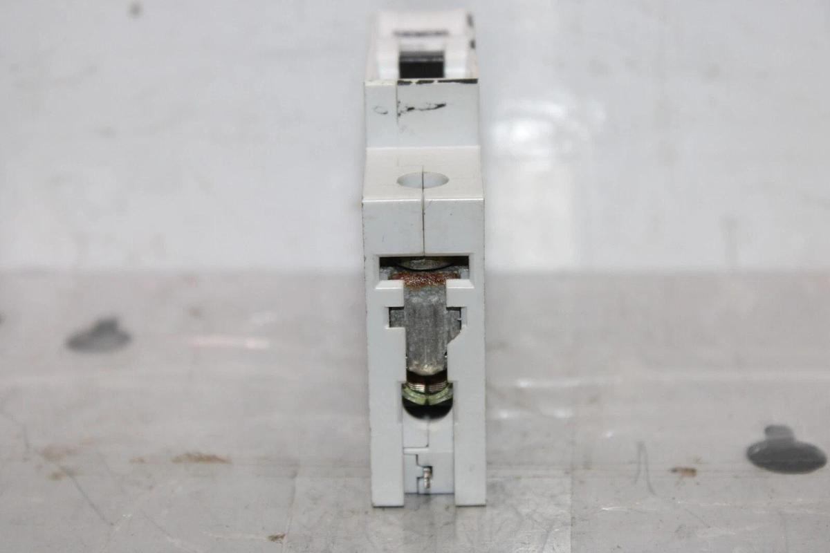 Used SIEMENS CIRCUIT BREAKER 5SX2 5SX21-D10 1-POLE 277/480 VAC **WARRANTY INCLUDED**