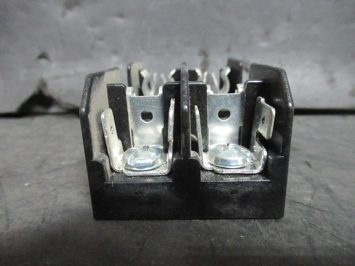 Used BUSSMANN FUSE HOLDER BC6032SQ 3-POLE 600 VAC 30 AMP CLASS CC CC60030-2SQ