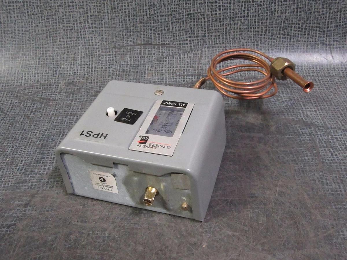 (1) P70KA-01 JOHNSON CONTROLS PENN VALVE 50-450 PSIG P70KA-1