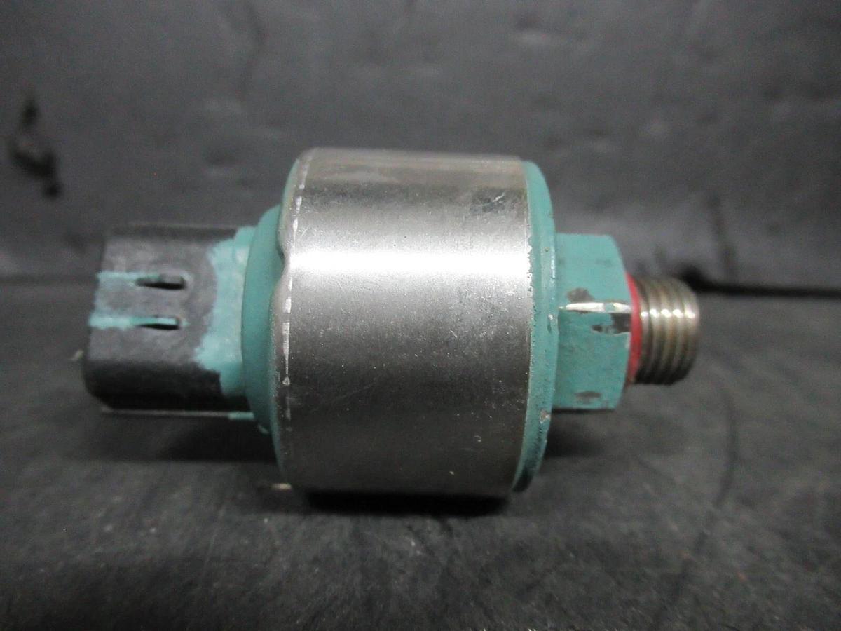 Used YORK DANFOSS PRESSURE TRANSDUCER 025-28678-006 P459-5047-315A *NO RATING*