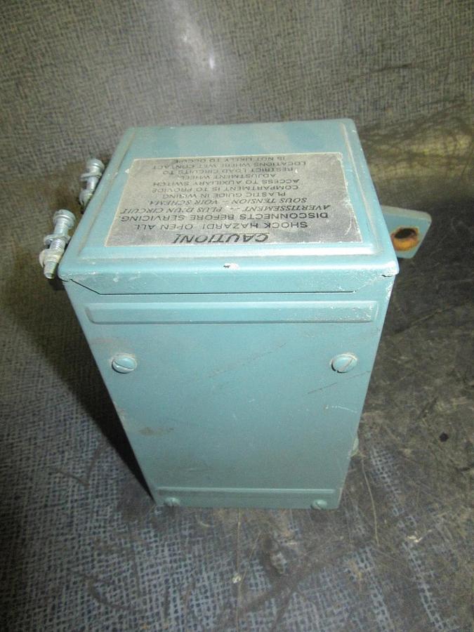 Used BARBER COLMAN ACTUATOR MP-481-129-0-2 120 VAC 1-PHASE 0.95 AMP 50 WATT