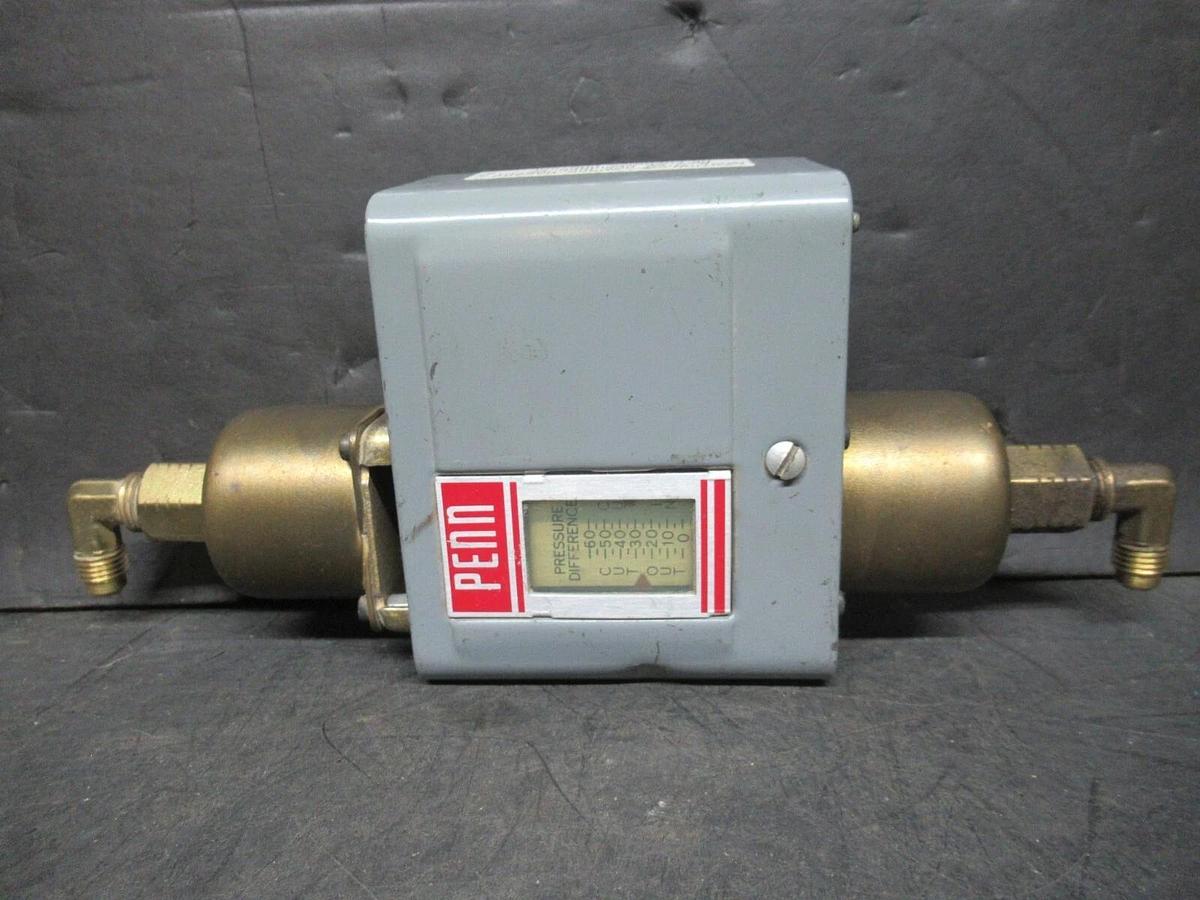 Used PENN DIFFERENTIAL PRESSURE CONTROL P74HA-9 277 VAC 16 AMP 8/60 PSIG **WARRANTY**
