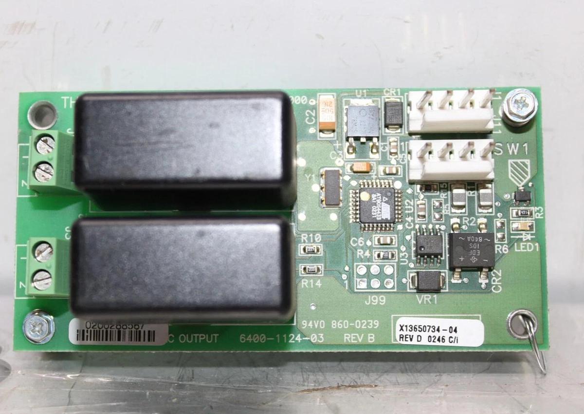 Used TRANE DUAL TRIAC OUTPUT CIRCUIT BOARD X13650734-04 REV. D 6400-1124-03 REV. B