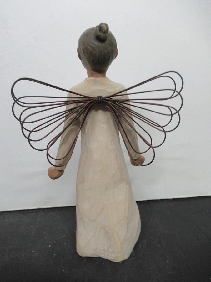 WILLOW TREE "ANGEL OF GRACE" SUSAN LORDI FIGURINE DEMDACO STOCK# 26059