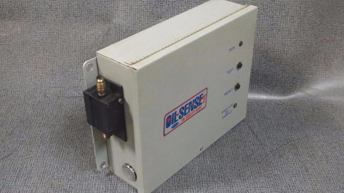 Used CARRIER OIL-SENSE 2 QUALITY SENSOR 115V 1 PHASE MODEL 32GA400504-2