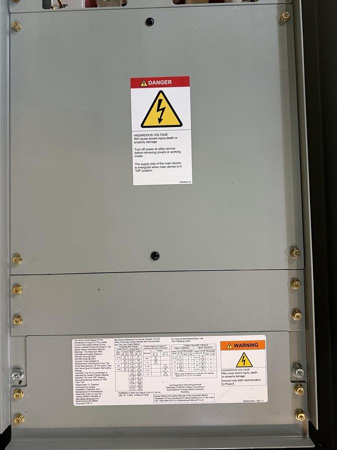 NEW EATON NEMA 3R POW-R-LINE XPERT PANELBOARD LWPQ2090 PRL3X 400 AMP MAIN 480V
