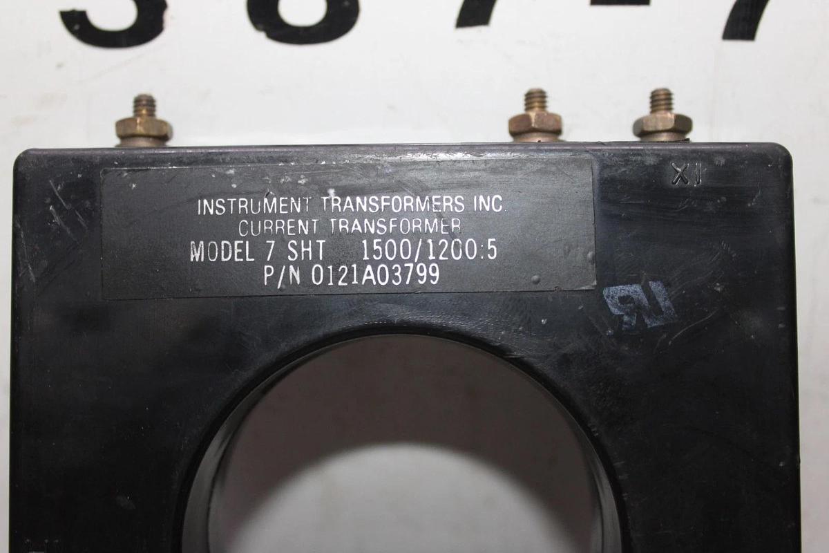 Used INSTRUMENT CURRENT TRANSFORMER 0121A03799 7-SHT X13580048-05 1500:5