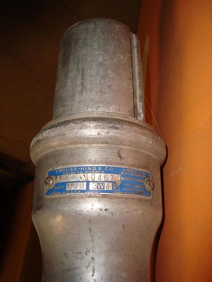 Used AIRCO 250 AMP TIG WELDER HELIWELDER MODEL 2.5A DDR-224-HF-B W/ WHEELS 1341-0232