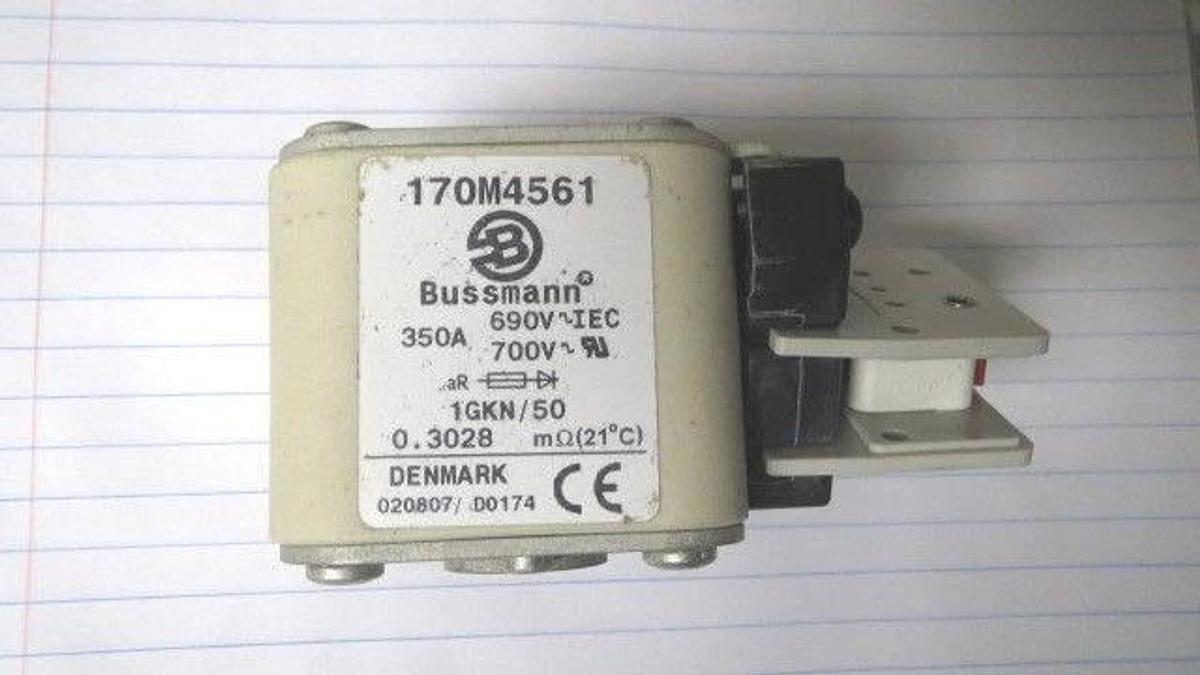 Used BUSSMANN FUSE 170M4561 350 AMP 700 VAC WITH 2 AMP 250 VAC MICROSWITCH