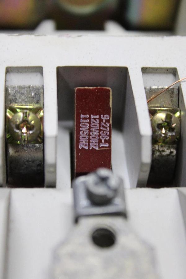 Used CUTLER HAMMER NEMA CONTACTOR CN15KN3 NEMA 3 90 AMP 600 VAC 3-PHASE 50 HP