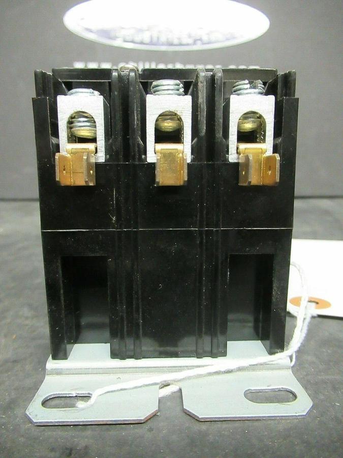 Used PACKARD CONTACTOR C330B 30 AMP 40 AMP/RES 600 VAC 20 HP 3-POLE COIL: 120 VAC