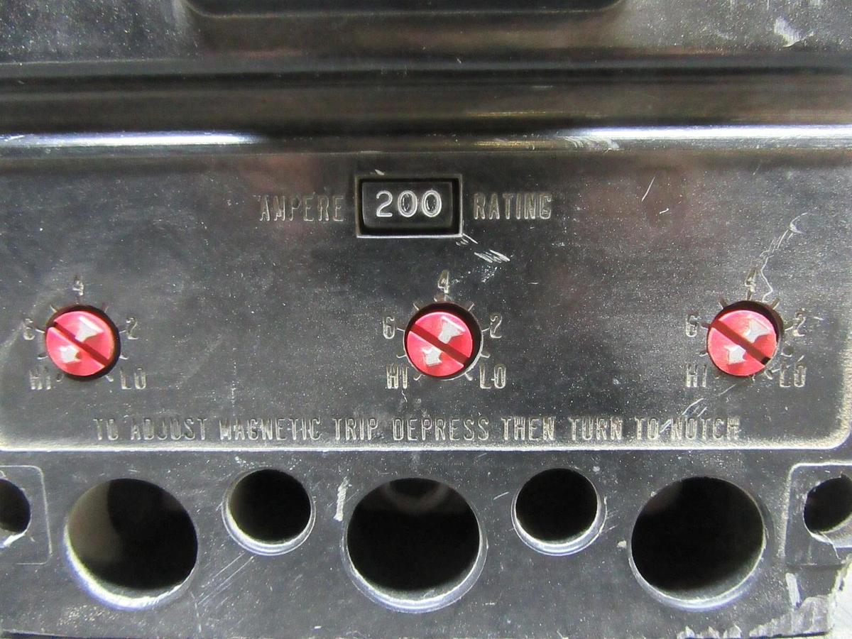 Used WESTINGHOUSE 3-POLE CIRCUIT BREAKER KA3225F 225 AMP FRAME 200 AMP TRIP 600 VAC