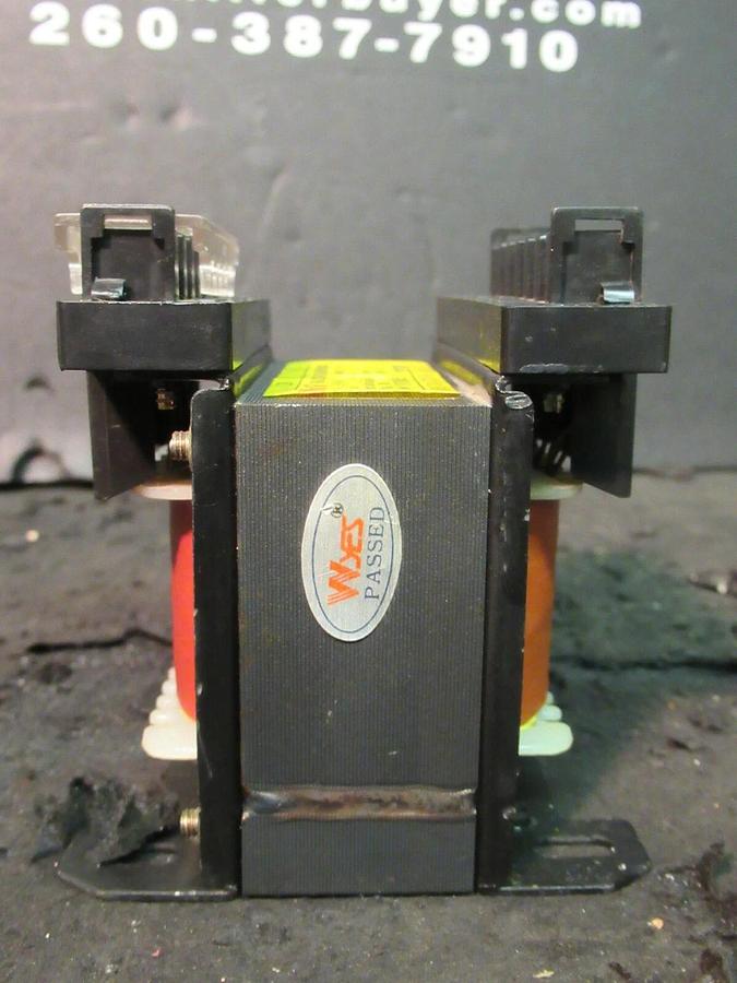 Used 0.04 KVA (40 VA) WYES ISOLATING CONTROL TRANSFORMER 220 - 120 V / 24 VAC 26-40AP