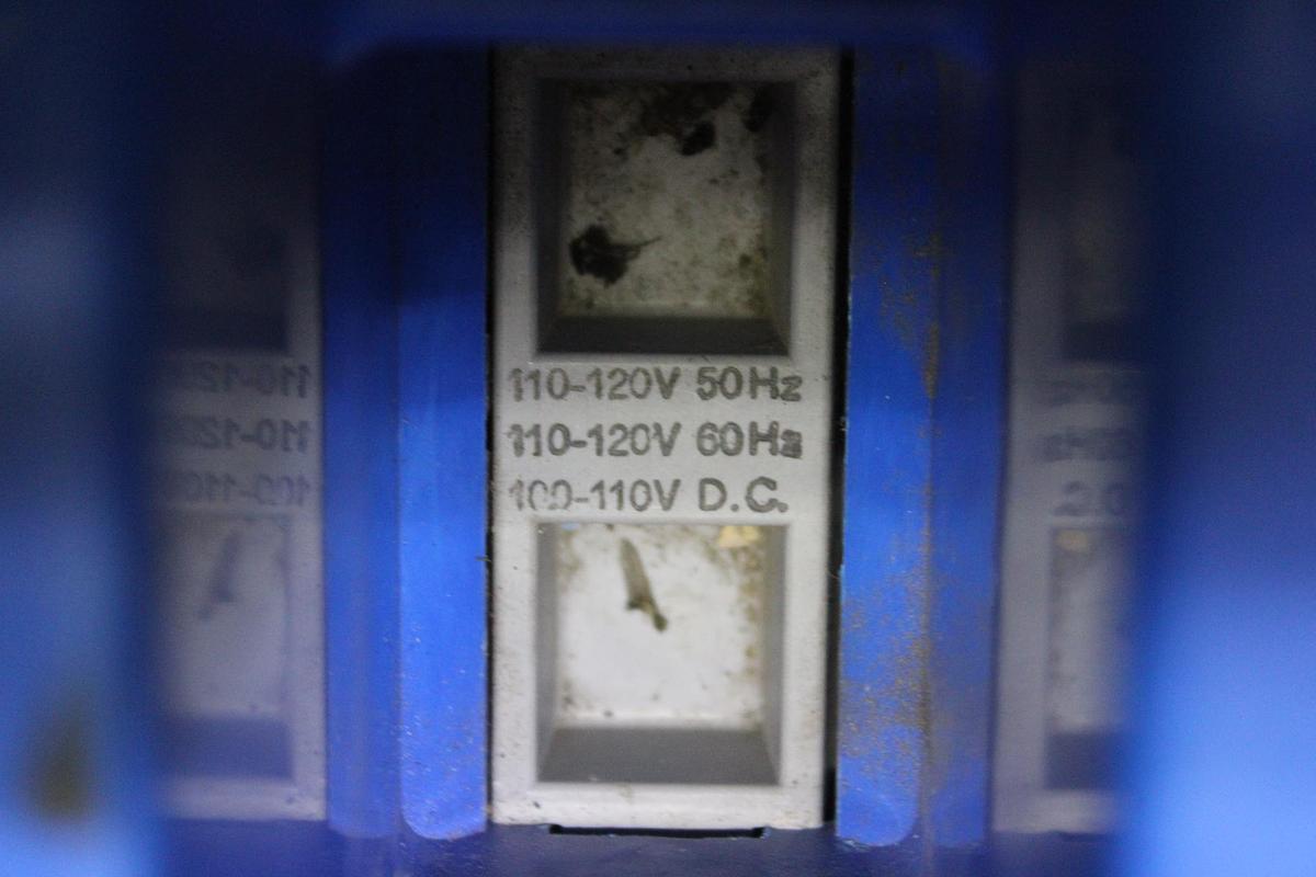 Used JOHNSON CONTROLS SE-SCC1001-1 25-3036-7 REV. J 27-5727-19 REV. R COMMUNICATION CARD
