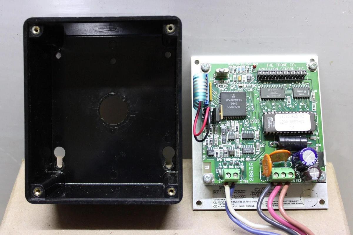 Used TRANE CHILLER INTERFACE X13650483-01 6200-0052-02 **WARRANTY INCLUDED**