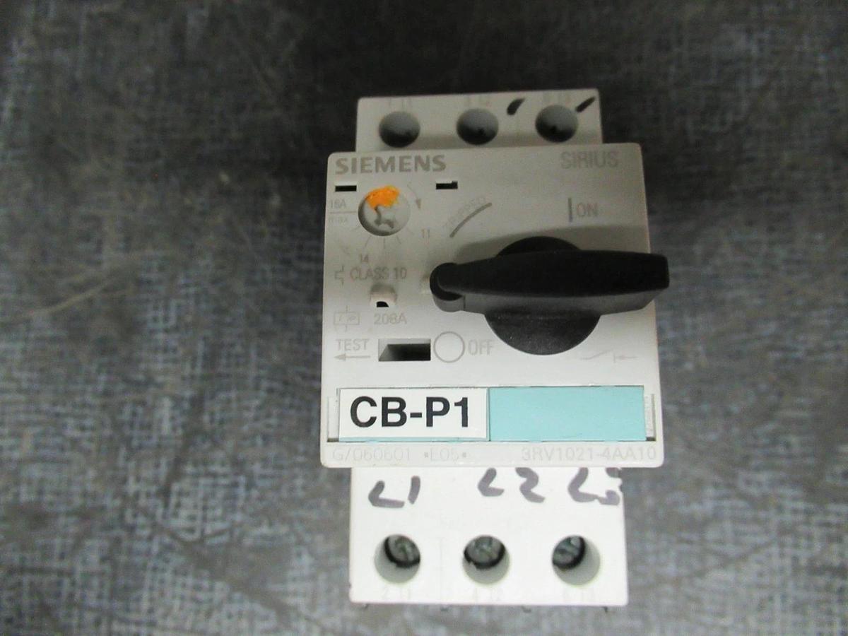 Used SIEMENS MANUAL MOTOR STARTER 3RV1021-4AA10 600V 16A 15HP G/060601