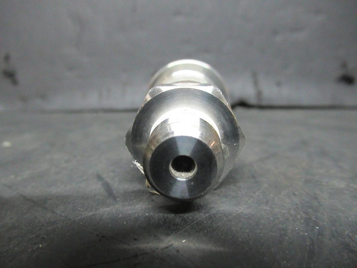 Used JOHNSON CONTROLS P499CFAB523 PRESSURE TRANSDUCER 40 PSIA 30 VDC 025-29151-001