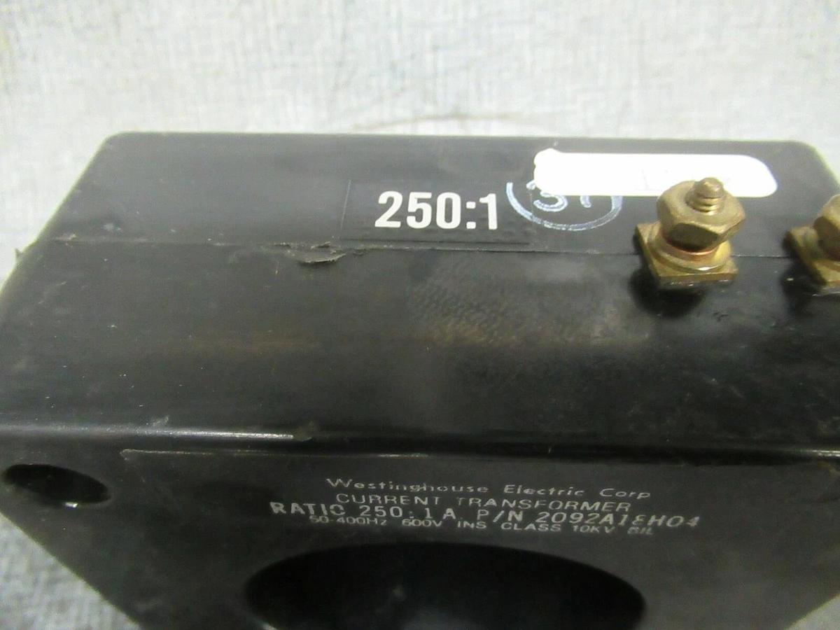 Used WESTINGHOUSE CT CAT: 2092A18H04 250:1 A 50-400 HZ 600 VOLTS