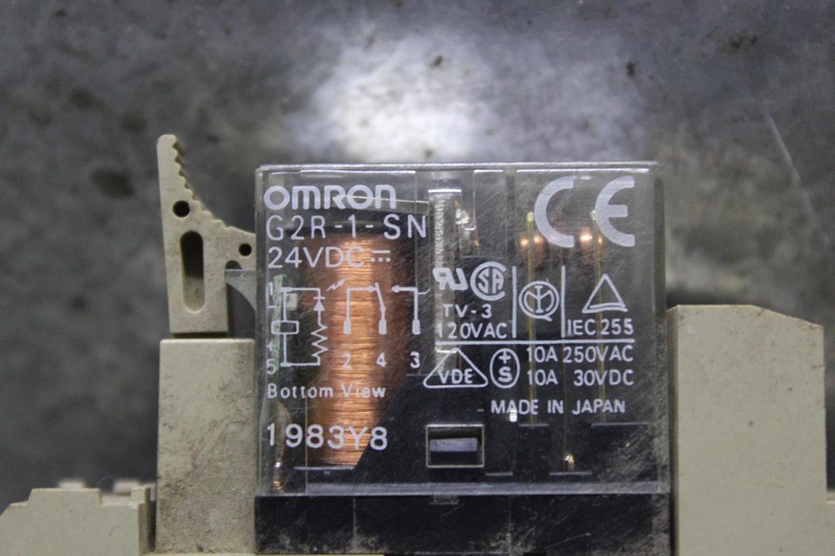 Used LOT OF 3 OMRON RELAYS G2R-2-SN 24 VDC 5 AMP W/ BASE