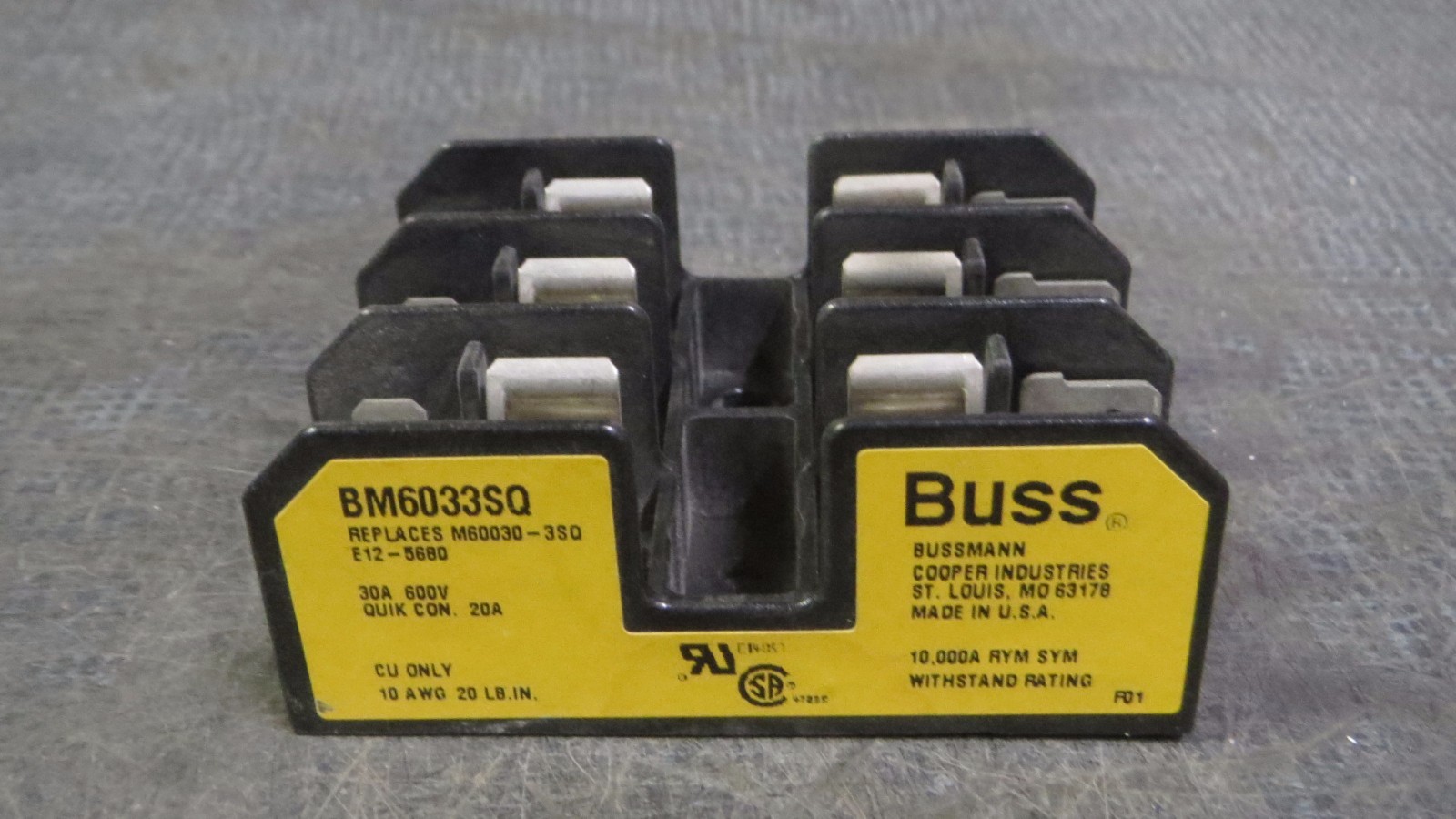 Used (SET OF 4) BUSSMANN BUSS FUSE HOLDER 30 AMP // 600V   MODEL: BM6033SQ
