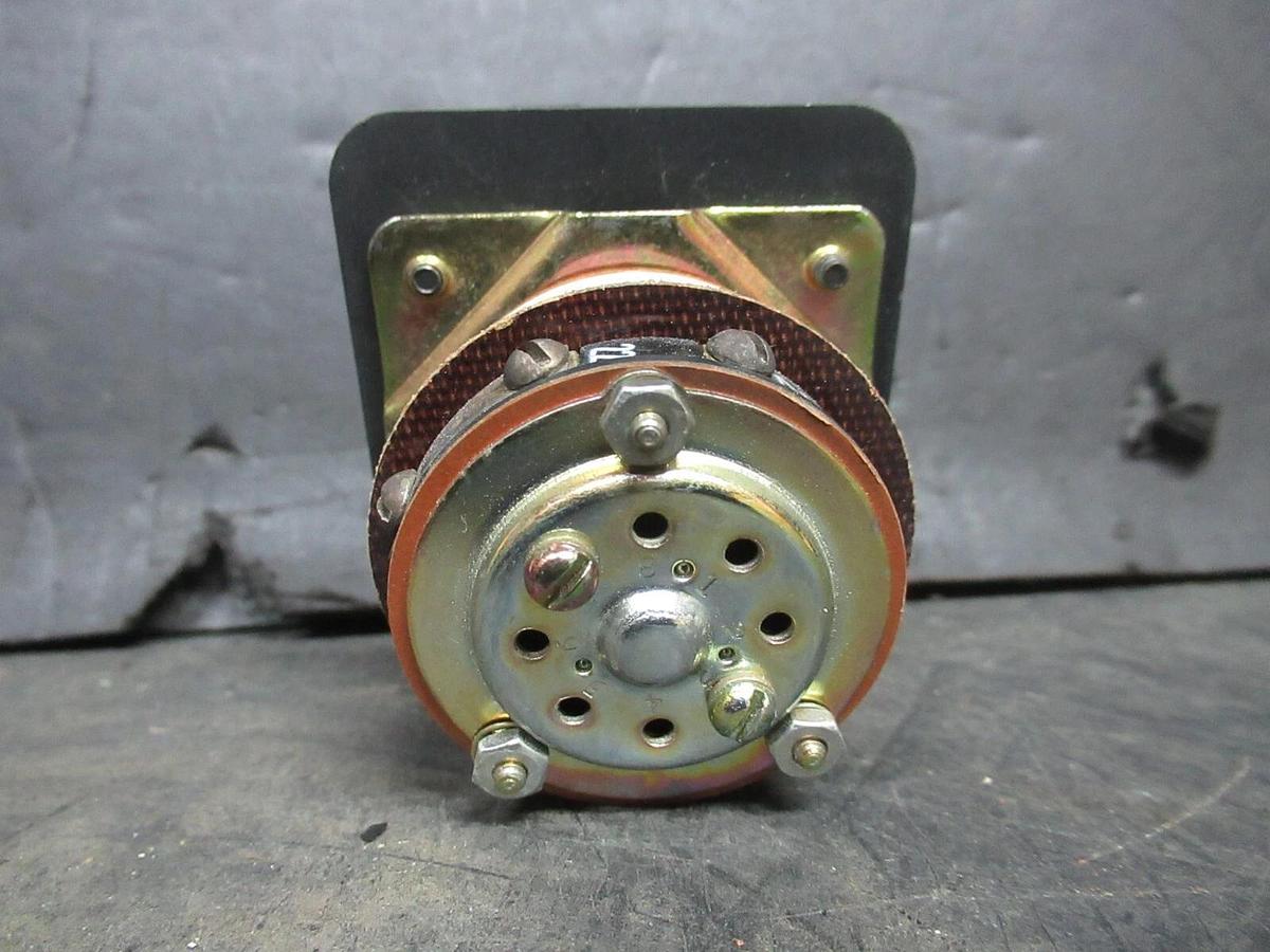 Used ELECTROSWITCH SERIES 31 CONTROL SWITCH 3104C 3-PHASE 125-600 VAC 10-3 AMP