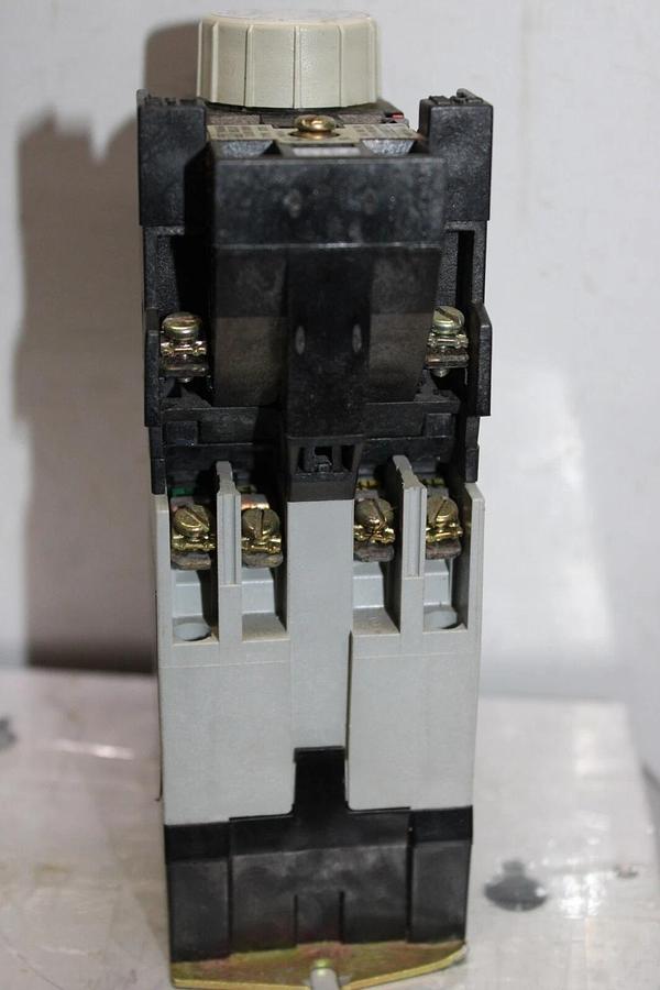Used SQUARE D INDUSTRIAL CONTROL TIMING RELAY 8501 XTE1 X0-40 **WARRANTY**