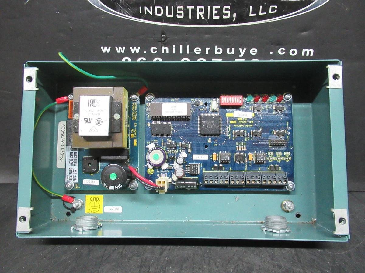 Used YORK INTEGRATED SYSTEMS NETWORK II MICROGATEWAY 371-02592-101 110 VOLT 20 VA