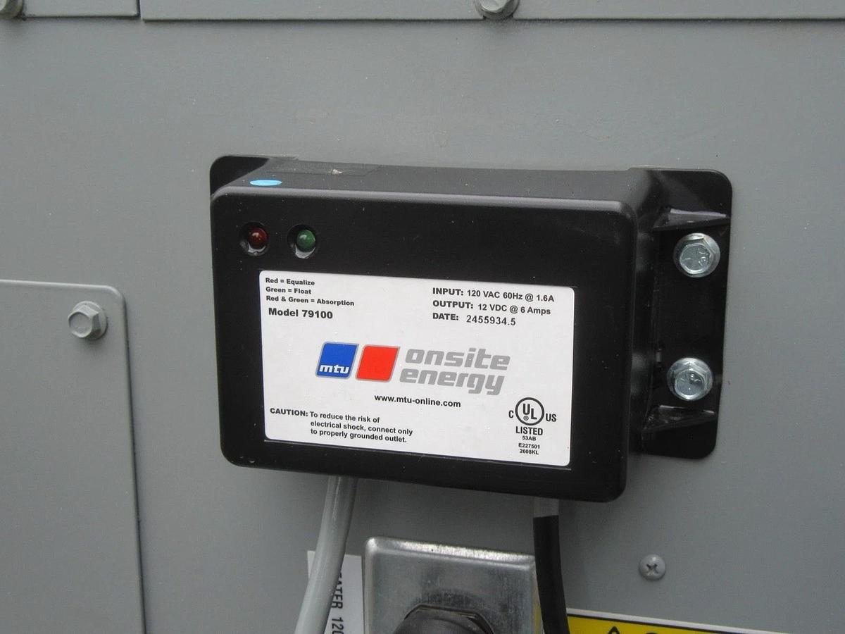 Used 50 KW GENERATOR MTU 5.0 NATURAL GAS / LP 120/208V 3 PH RE-CONNECTABLE 23 HRS