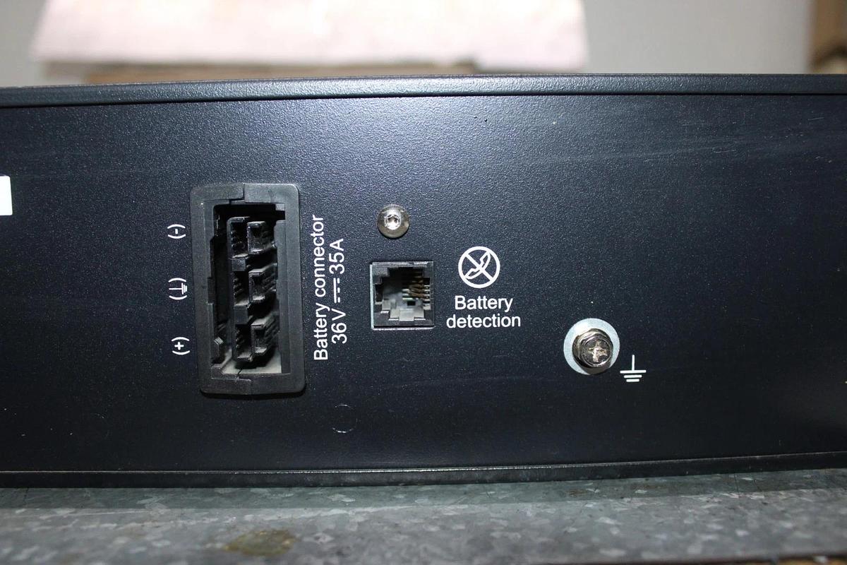 Used EATON EXTENDED BATTERY MODULE 9PX-EBM 9PXEBM36RTZ 36 VDC 35 AMP 9000-00333-00P