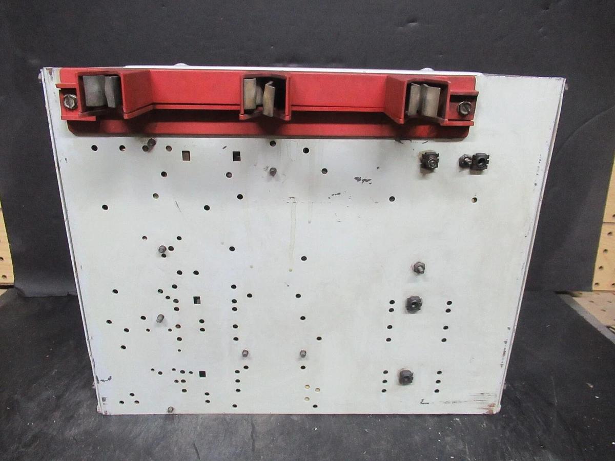 Used CUTLER HAMMER MOTOR STARTER CONTROL BUCKET MODEL: 2100 12" NEMA SIZE 1 7 AMP