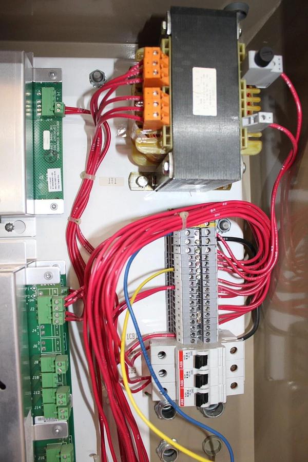 Used TRANE CENTRAVAC CHILLER CONTROL PANEL INTERFACE CVHE450 X13650485-01 REV. F