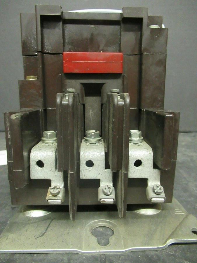 Used 120 AMP CUTLER HAMMER CONTACTOR C832JN6 SER. B1 COIL: 120 VAC **WARRANTY**