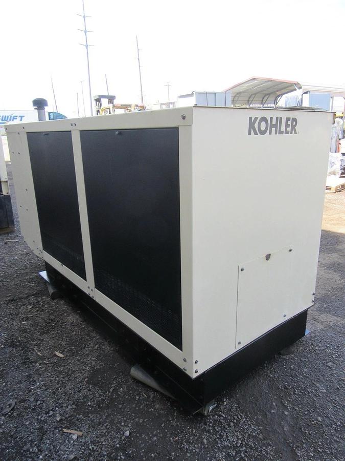 Used 50 KW GENERATOR  KOHLER 5.0 NATURAL GAS / LP 120/240V 1PH 784 HRS ENCLOSED VIDEO