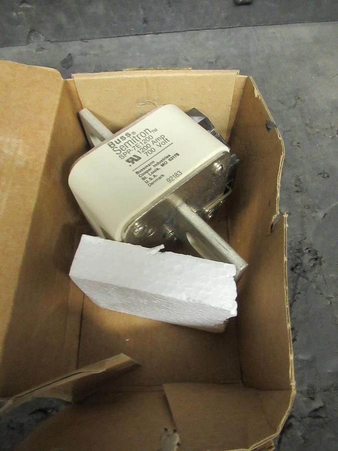 (1 ea) NEW IN BOX BUSS SEMITRON SPP-7E1200 1200 AMP 700 V FUSE BUSSMANN COOPER