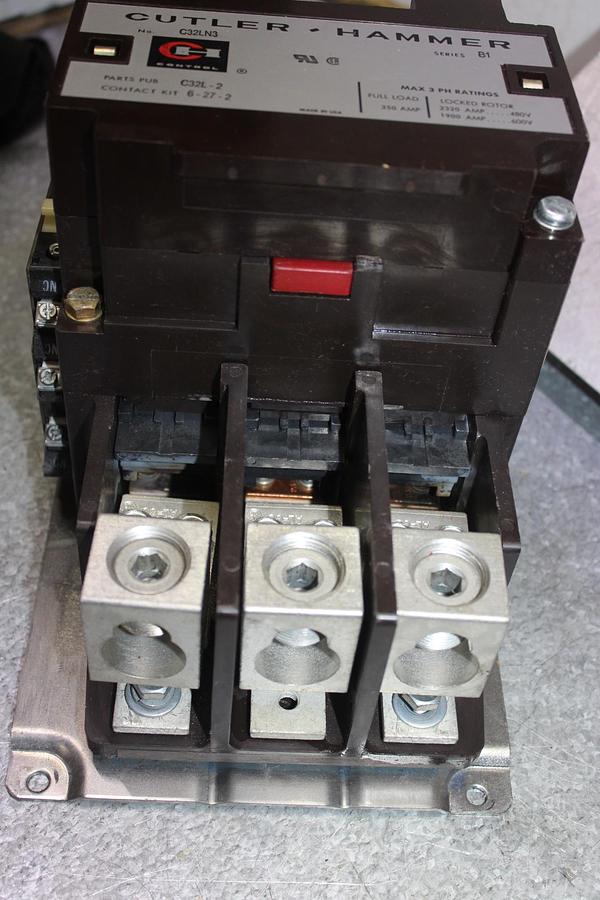 Used CUTLER HAMMER CONTACTOR C32LN3 350 AMP 600 VAC 3-PHASE COIL: 120 VAC