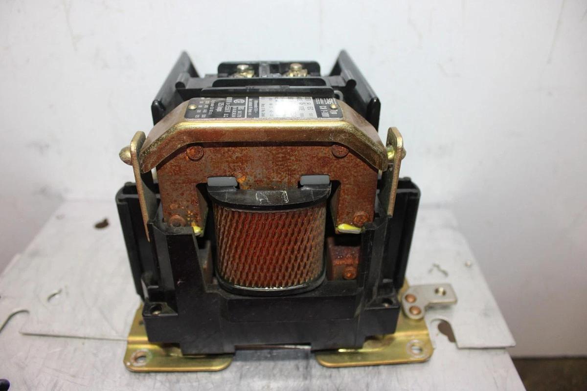 Used SPRECHER & SCHUH CONTACTOR CA-1-100 600 VAC 125 AMP 3-POLE