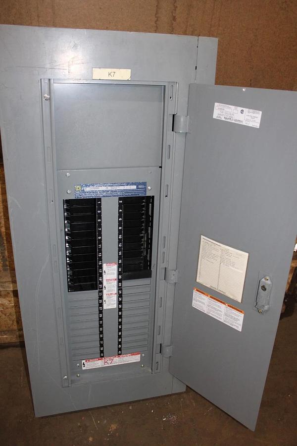 Used SQUARE D TYPE 1 NF MLO SERVICE PANEL 12106793820080001 250 AMP 42-SLOT 600V