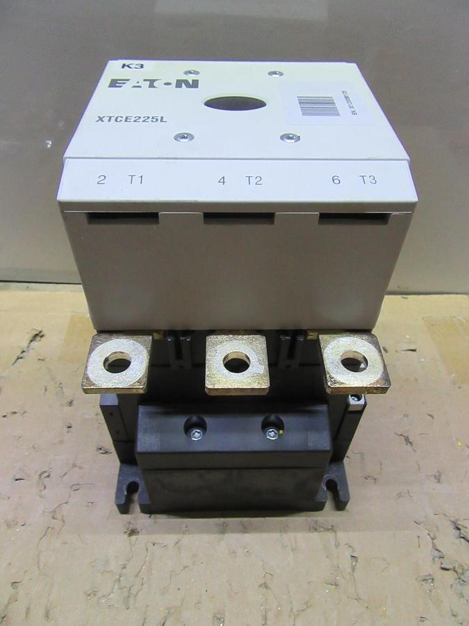 Used EATON CONTACTOR XTCE225L 250 AMP 600 VAC 200 HP 3-POLE 3-PHASE COIL: 24-48 VDC